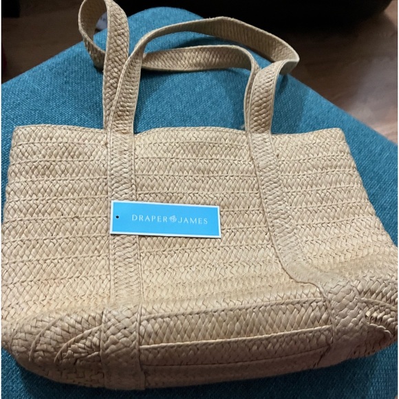 Draper James tote: euc used a couple times. Shows no sign of wear - Picture 1 of 4